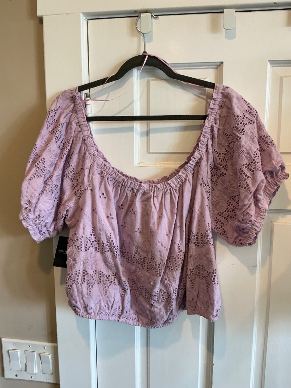 Lucky Brand cropped eyelet top in lilac!  Brand new with tags!  Xxl plus size - Picture 2 of 4